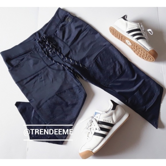 🚫🚫SOLD ON MERC🚫🚫UO football leggings - Picture 2 of 6